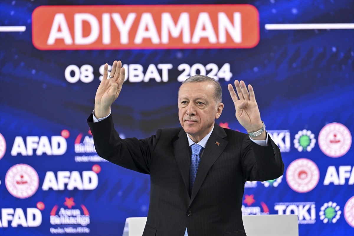 Cumhurbaşkanı Erdoğan: İnşası süren 32 bin konutumuz yıl sonuna kadar teslim edilecek