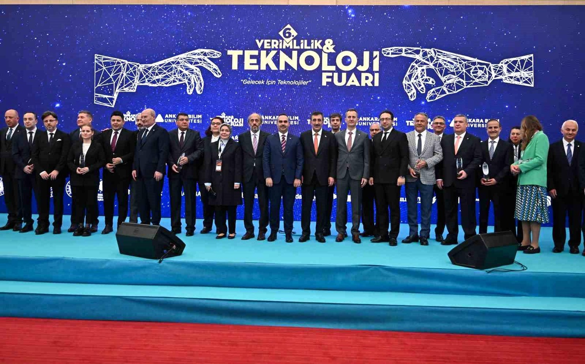 Cumhurbaşkanı Yardımcısı Yılmaz: Ülkemizi kritik teknolojilerin üreticisi yapacak adımlar atmaya devam edeceğiz