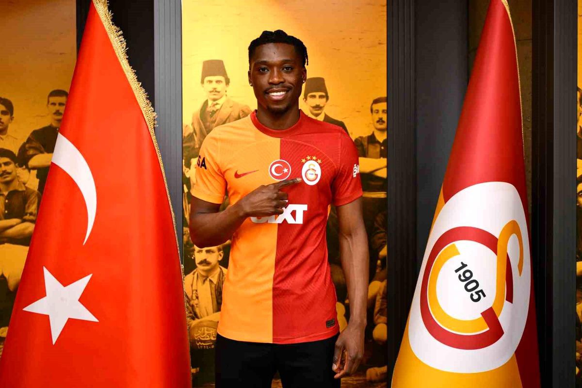 Galatasaray\'ın yeni transferi Derrick Köhn: \'Galatasaray\'da olmak gurur verici\'