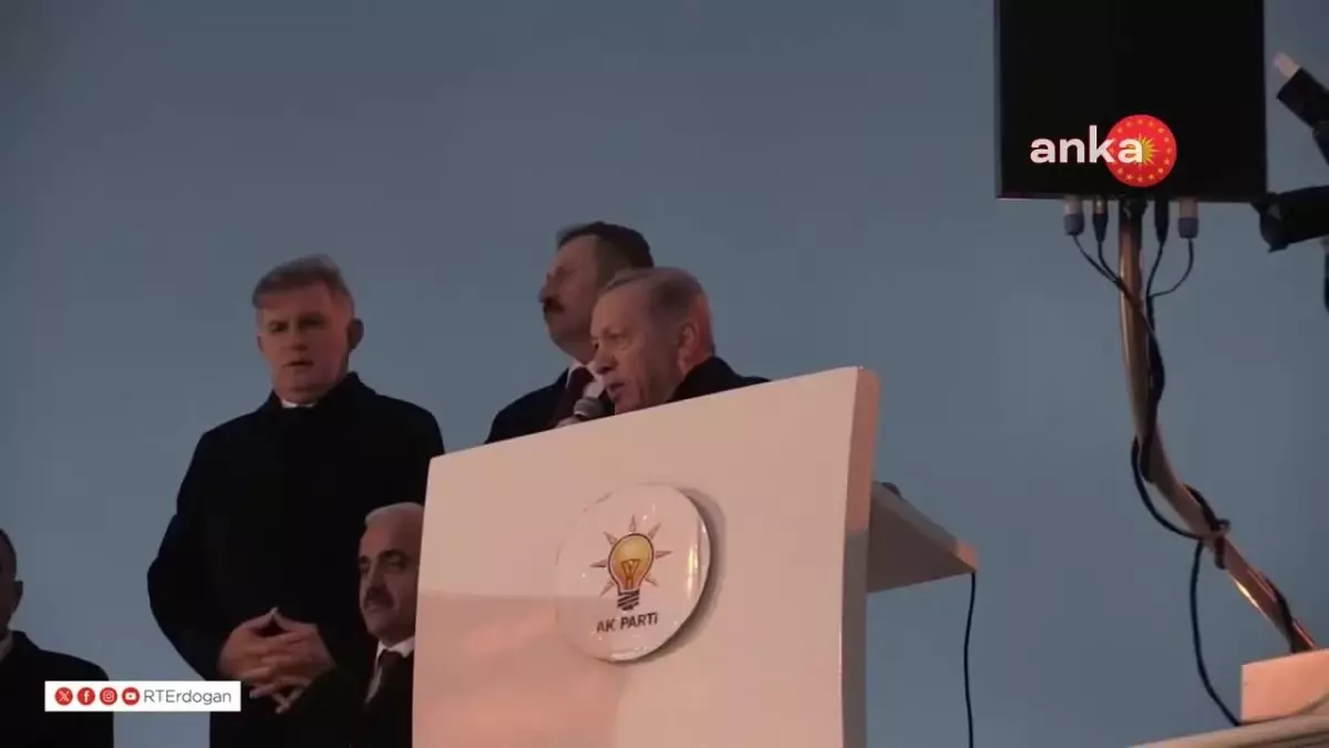 Erdoğan: Kendi ülkesinin felaketinden medet umacakları üzüntüyle takip ediyoruz