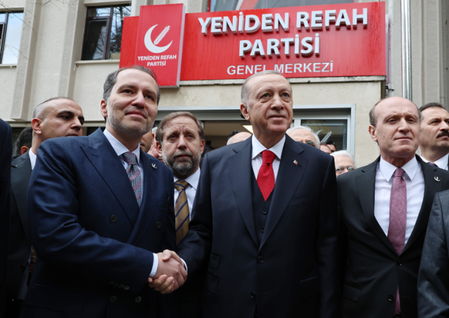 Erdoğan ve Erbakan arasında yeni bir görüşme İddiası: İttifak kapıları yeniden mi açılacak?