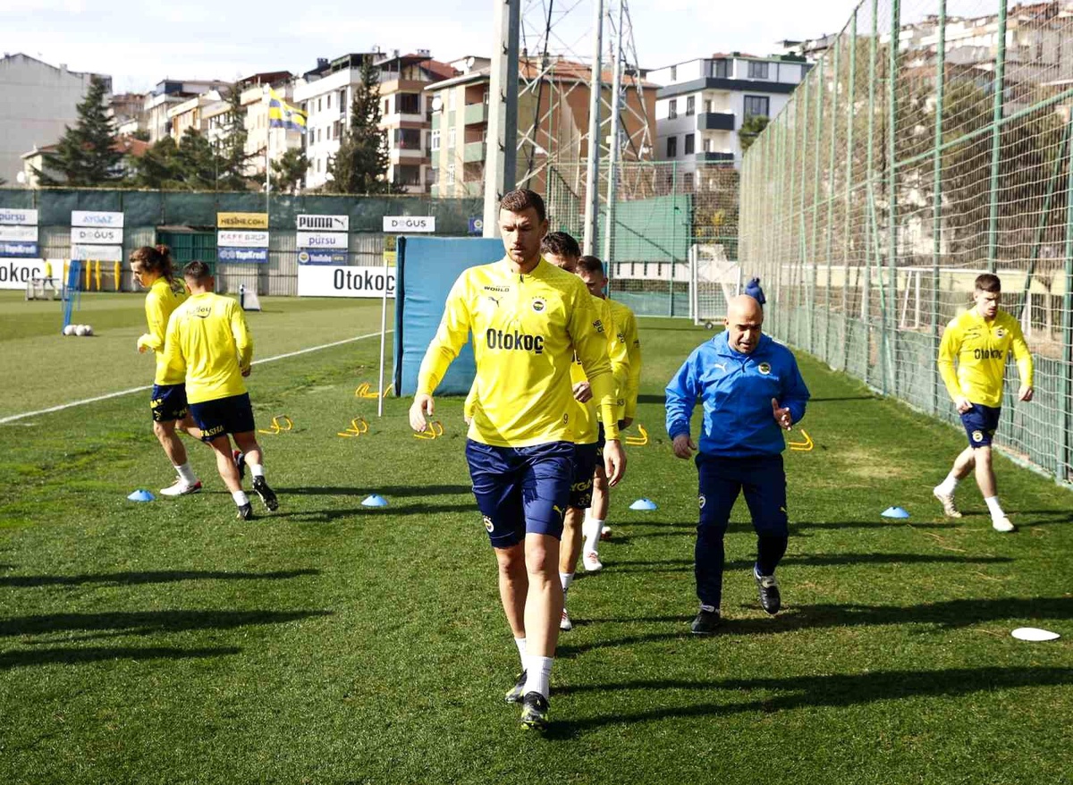 Fenerbahçe, Corendon Alanyaspor maçı için hazırlıklara başladı