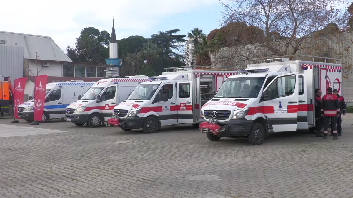 İzmir Büyükşehir Belediyesi, 112 AKS Ambulans Sistemini Tanıttı