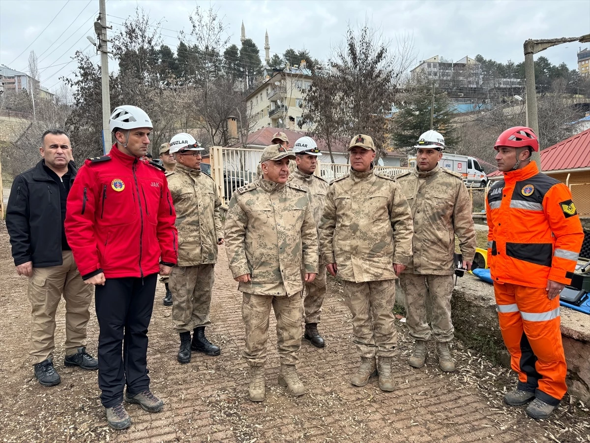 Jandarma Genel Komutan Yardımcısı Tunceli\'de ziyaretler gerçekleştirdi