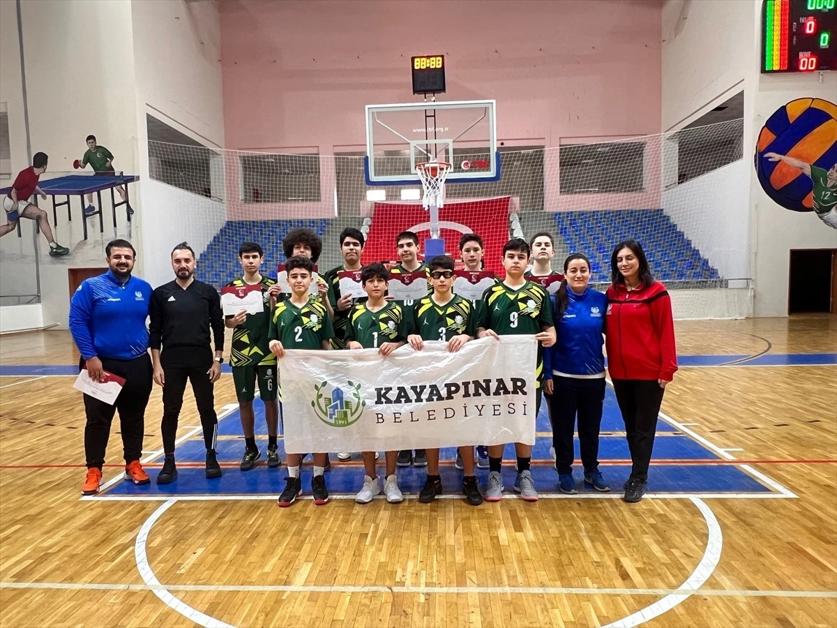 Diyarbakır\'ın Kayapınar Belediyesi U-1 Erkek Basketbol Takımı Türkiye yarı finallerine katılma hakkı kazandı