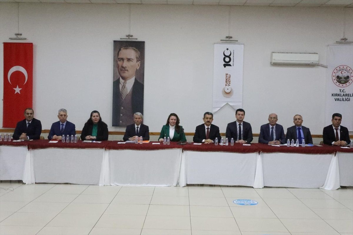 Kırklareli\'nde eğitim toplantısı yapıldı, başarılar kutlandı