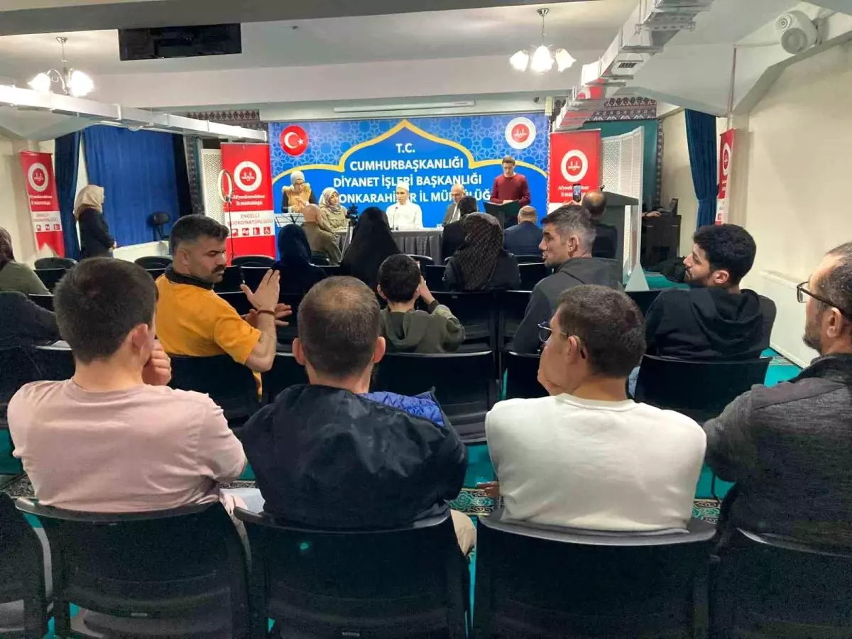 Afyonkarahisar İl Müftülüğü Engelli Koordinatörlüğü tarafından 'Engelsiz Cami-Engelsiz İbadet' projesi kapsamında Cami-Engelli Buluşması düzenlendi