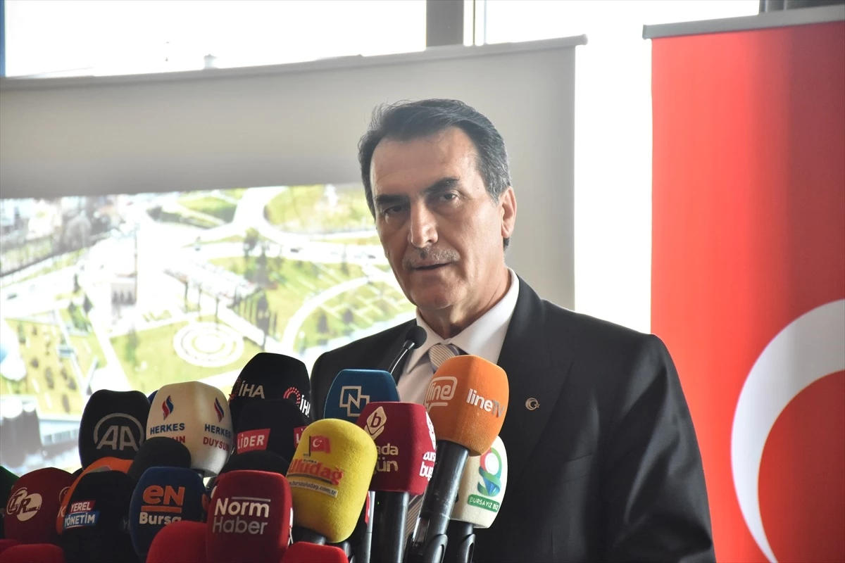 Osmangazi Belediye Başkanı Mustafa Dündar\'dan Faaliyetlerin Değerlendirmesi