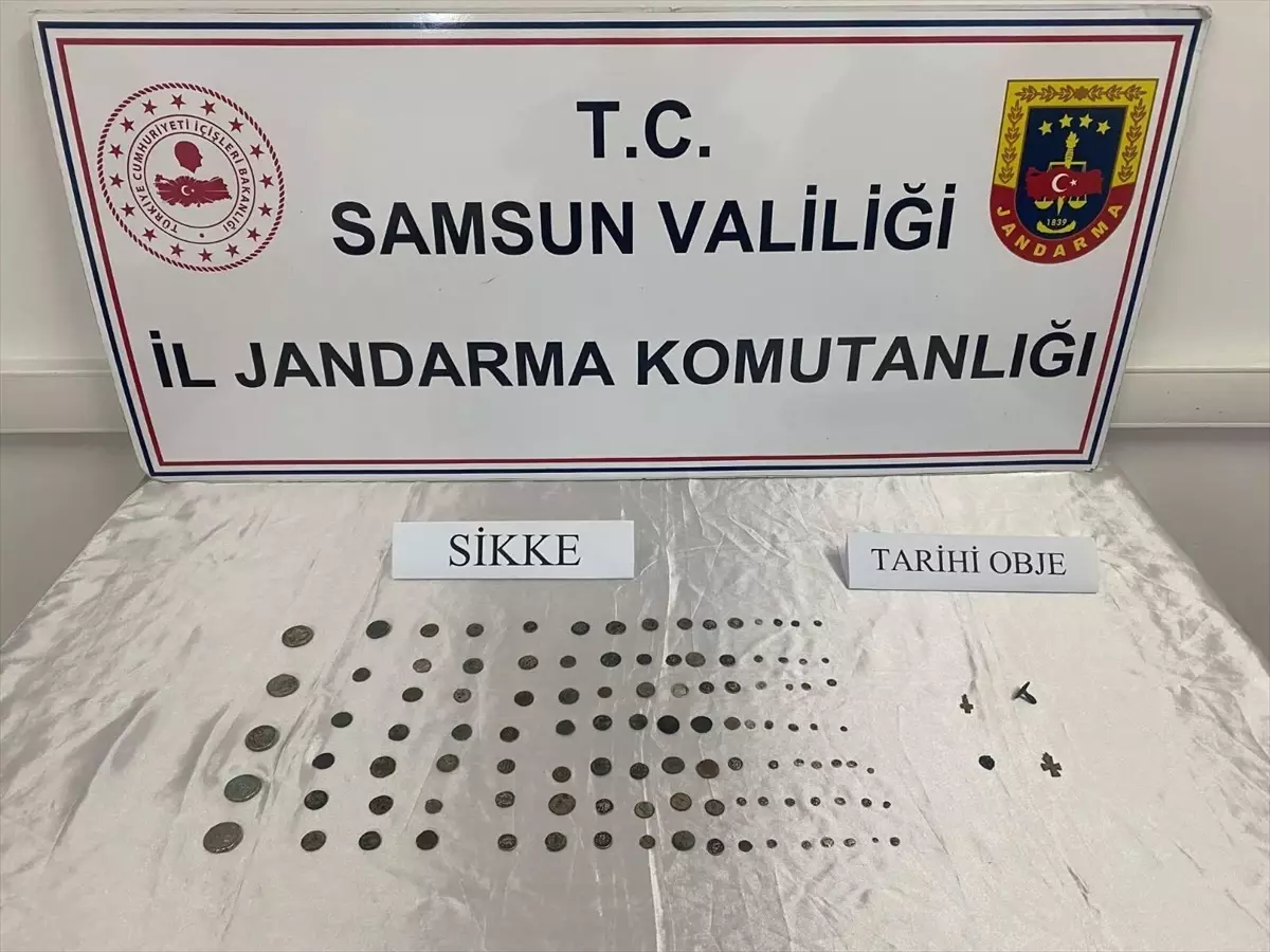 Samsun\'da tarihi eser operasyonu: 186 sikke ve 4 obje ele geçirildi