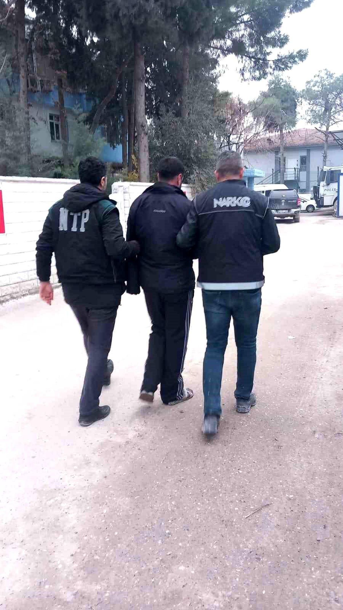 Şanlıurfa\'da Uyuşturucu Ticareti Suçundan Aranan Şüpheli Yakalandı