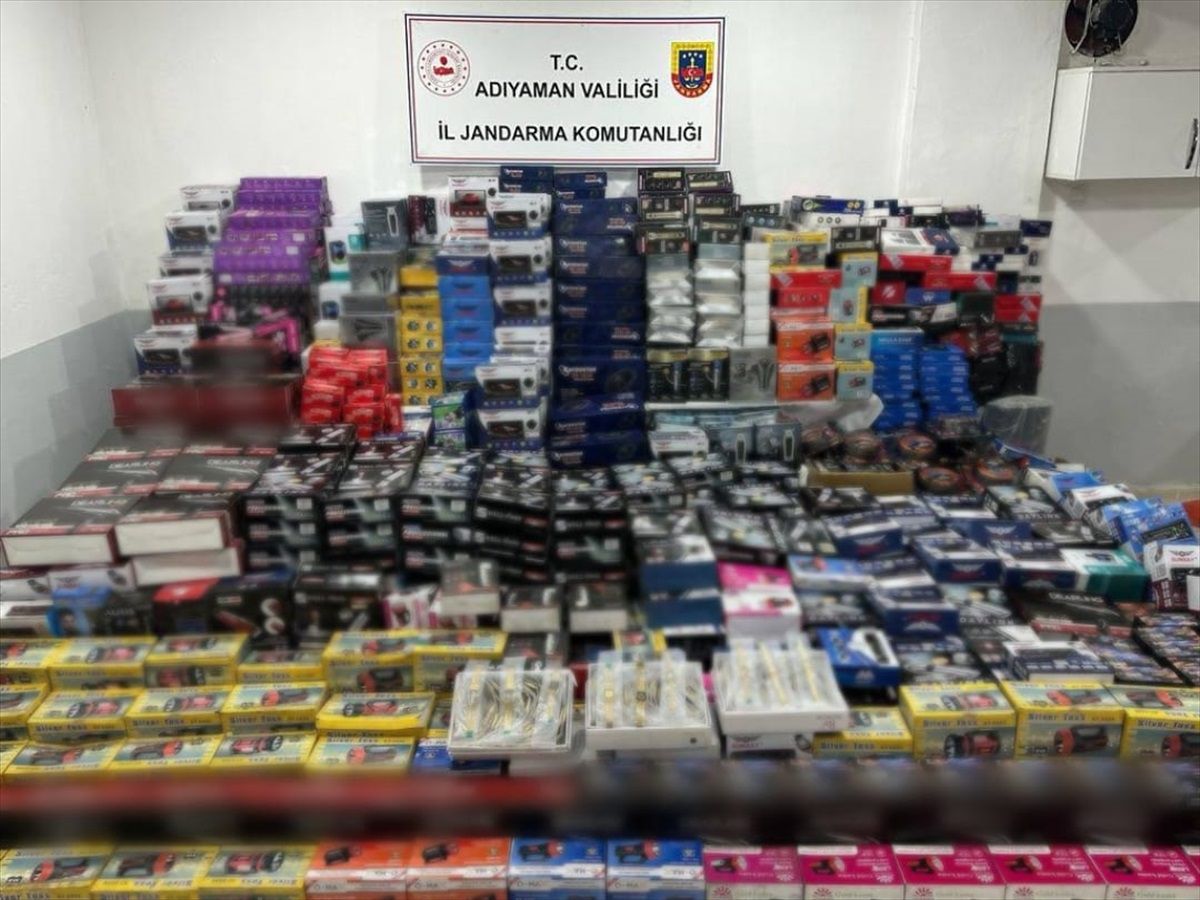 Adıyaman\'ın Kahta ilçesinde kaçakçılık operasyonu: 2 şüpheli yakalandı