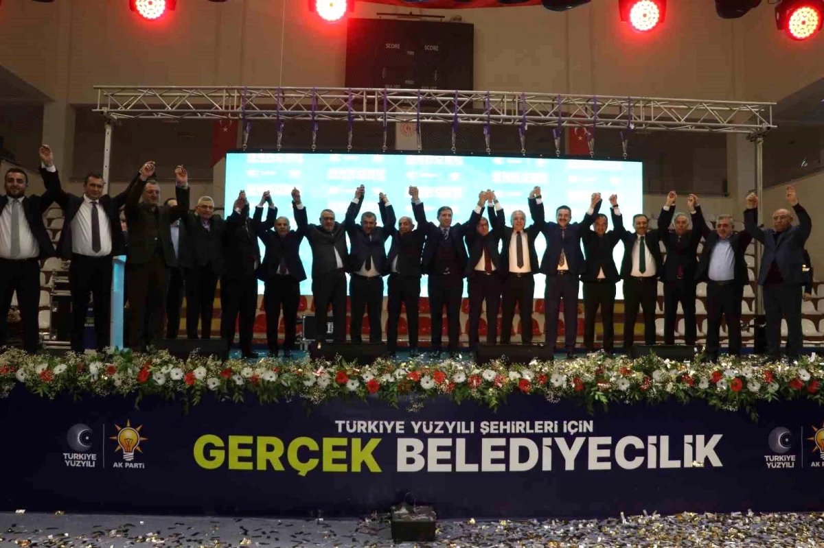 AK Parti Amasya\'da Belediye Başkan Adaylarını Tanıttı