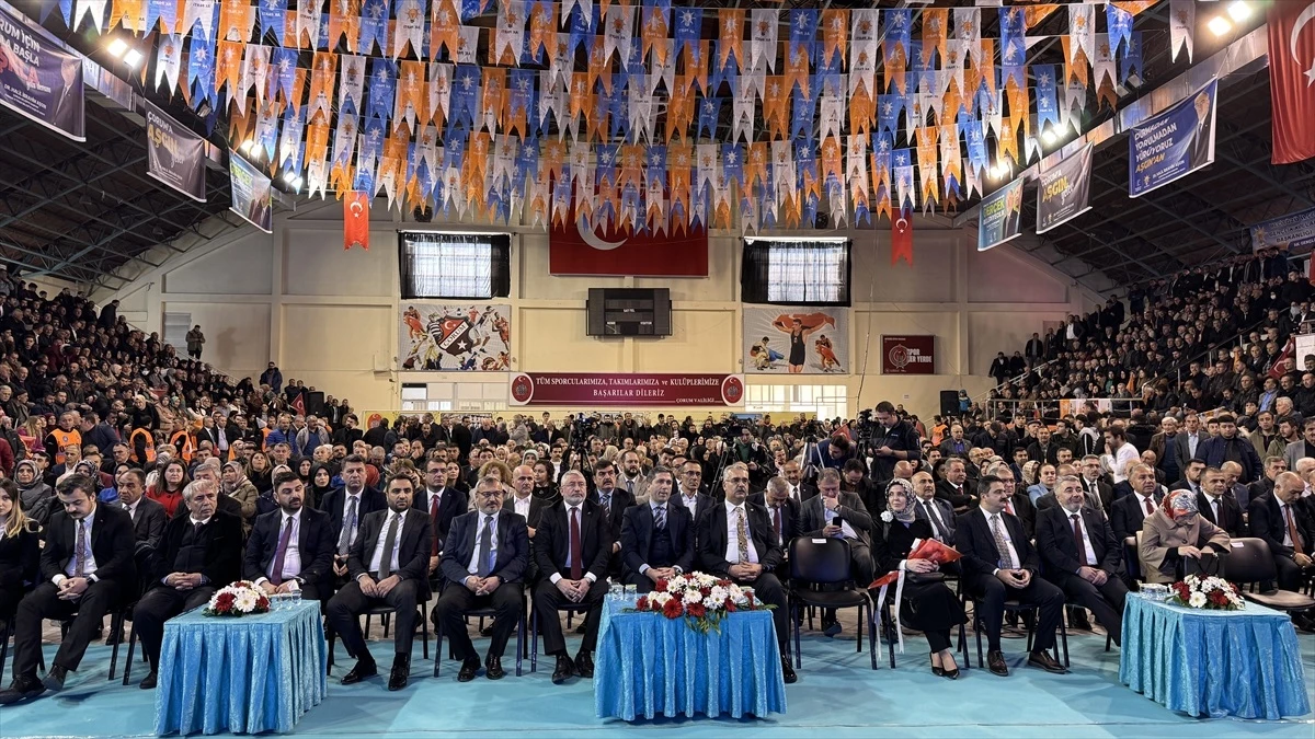 AK Parti, Çorum\'da 16 belediye başkan adayını tanıttı