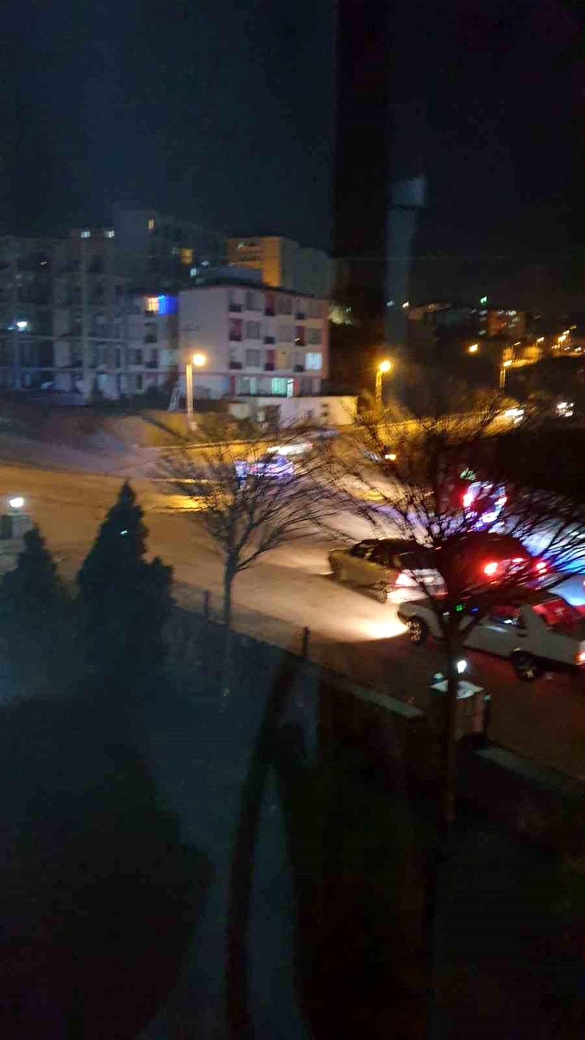 Karabük\'te asker uğurlamasında araçlarla drift atan grup trafiği tehlikeye attı