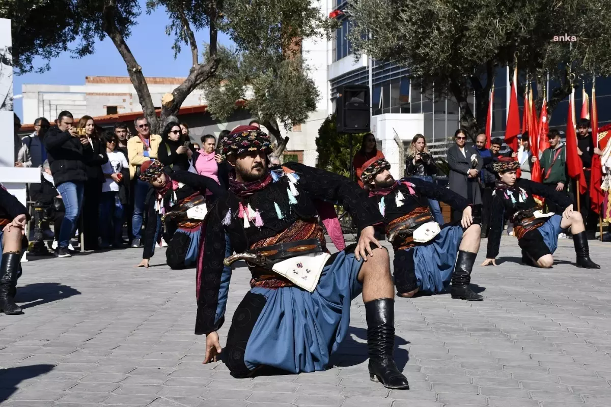 Atatürk\'ün Kuşadası\'na Gelişinin 100. Yıl Dönümü Kutlandı