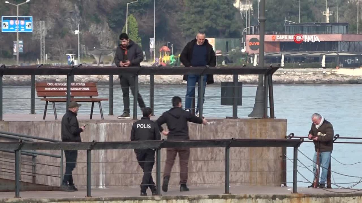 Av tüfeği ile ateş açan şahıs polis tarafından ikna edildi