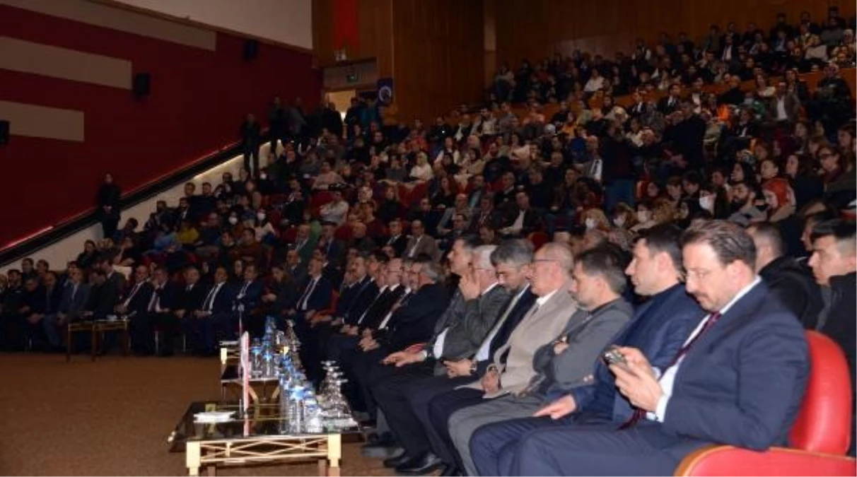 Milli Eğitim Bakanı Yusuf Tekin, Atatürk Üniversitesi\'nde konuştu