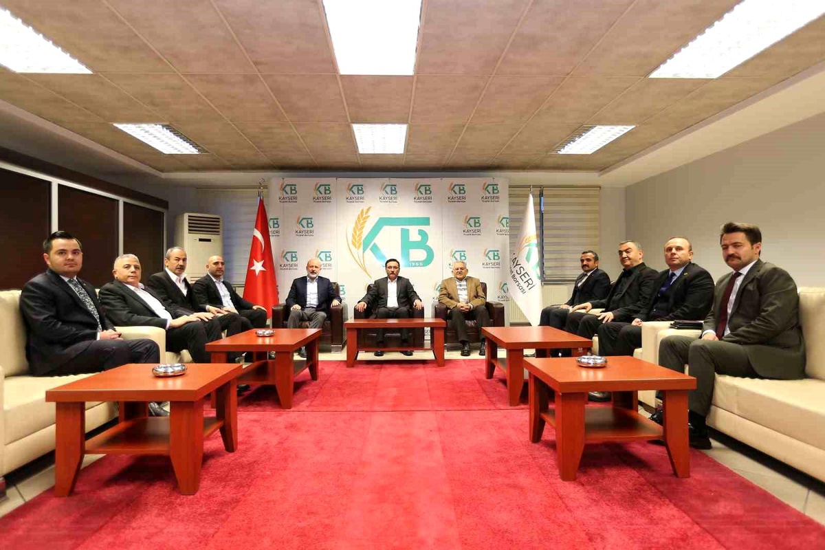 Kayseri Büyükşehir Belediye Başkanı TDİOSB Toplantısı\'na katıldı