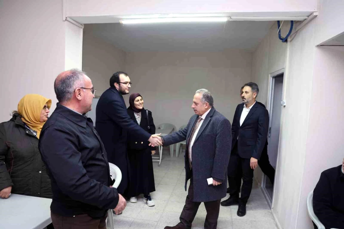 Talas Belediye Başkanı Mustafa Yalçın, Yenidoğan Mahallesi sakinleriyle buluştu