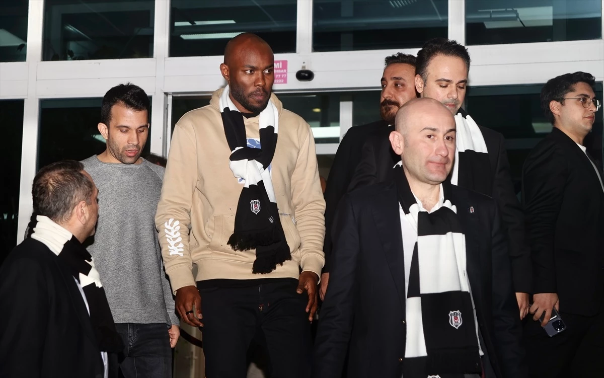 Beşiktaş\'ın yeni transferi Libyalı orta saha oyuncusu Al-Musrati İstanbul\'a geldi