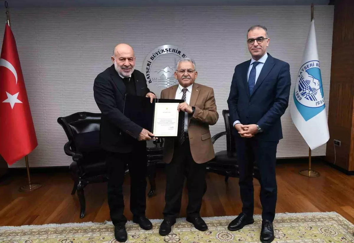 Erciyes Kayak Merkezi'nde Dünya Kar Motosikleti Şampiyonası düzenlenecek