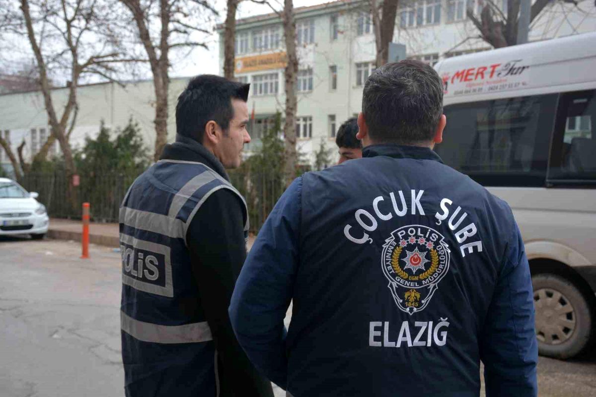 Elazığ\'da 212 okulun önünde denetim yapıldı