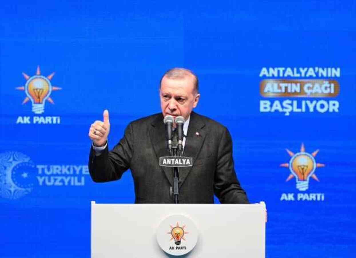 Erdoğan: Bay Kemal'i sırtından hançerlediler, Özgür Efendi'nin de dikkat etmesi lazım