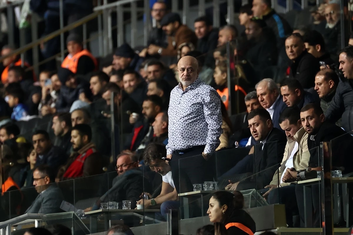 Yukatel Adana Demirspor-Kasımpaşa maçının ilk yarısı 2-0 sona erdi