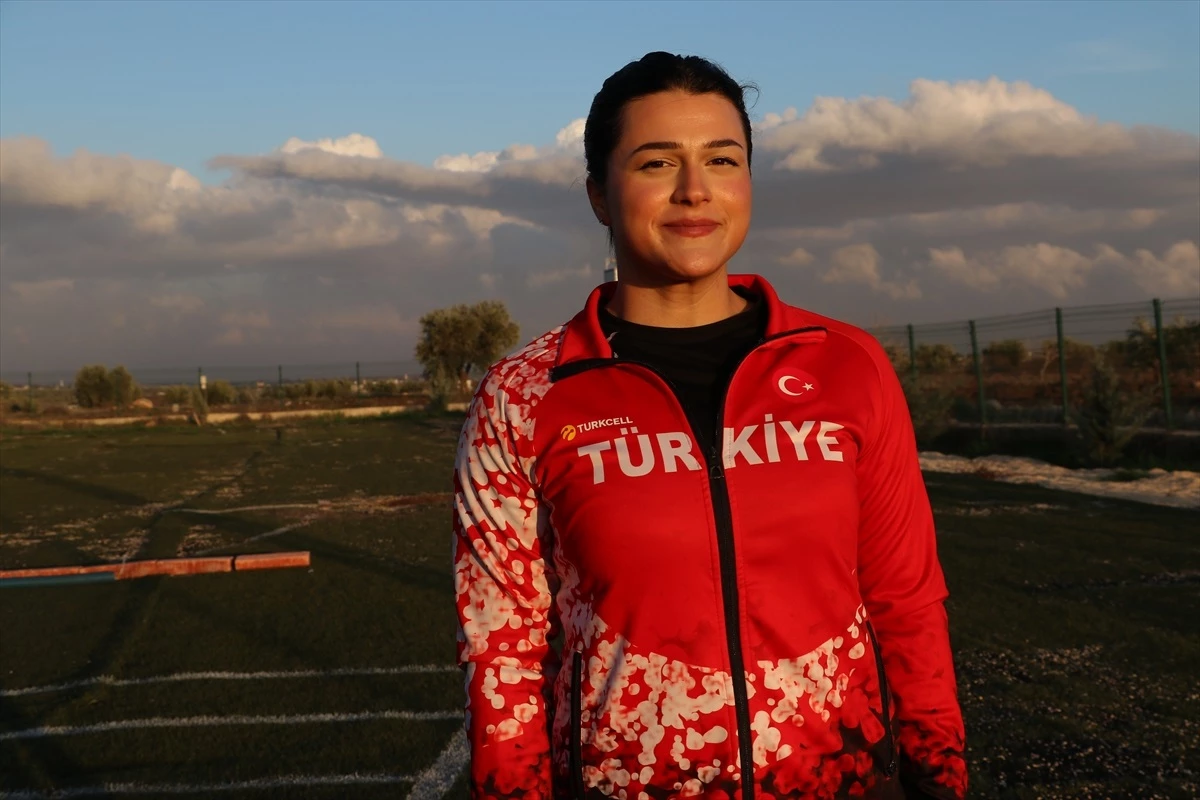 Gülle Atma Şampiyonu Büşra Hatun Ekinci Uluslararası Başarılar İçin Ter Döküyor