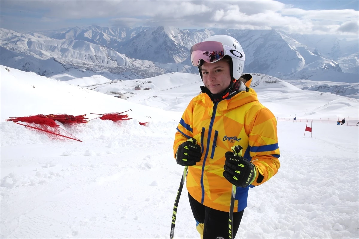 Hakkari\'deki Alp Disiplini Yarışları Sporcuları Ağırladı