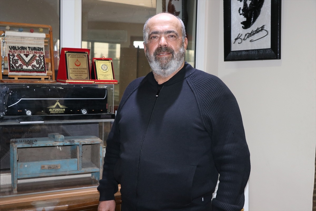 Kırkpınar Ağası Mustafa Altunhan, Kırmızı Işık İhlali Yaptığını Fark Edip Kendisini Polise İhbar Etti