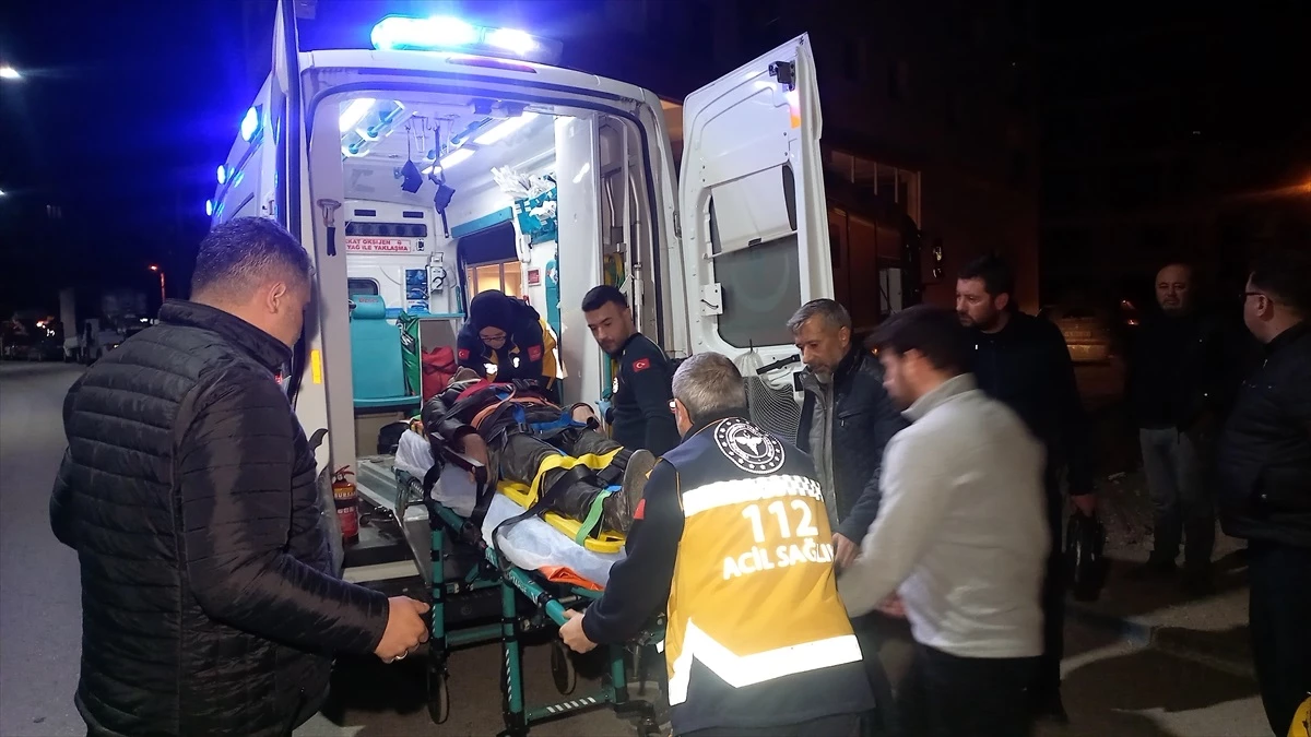 Manisa\'da inşaat asansör boşluğunda düşen kişi yaralandı