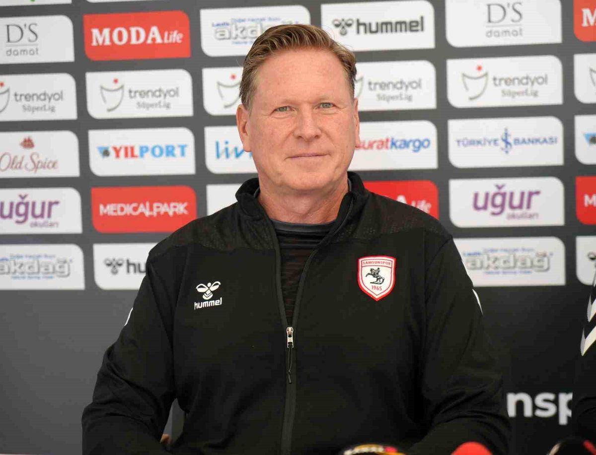 Samsunspor Teknik Direktörü Markus Gisdol: Ara transfer döneminde oyuncu almak ve satmak zor
