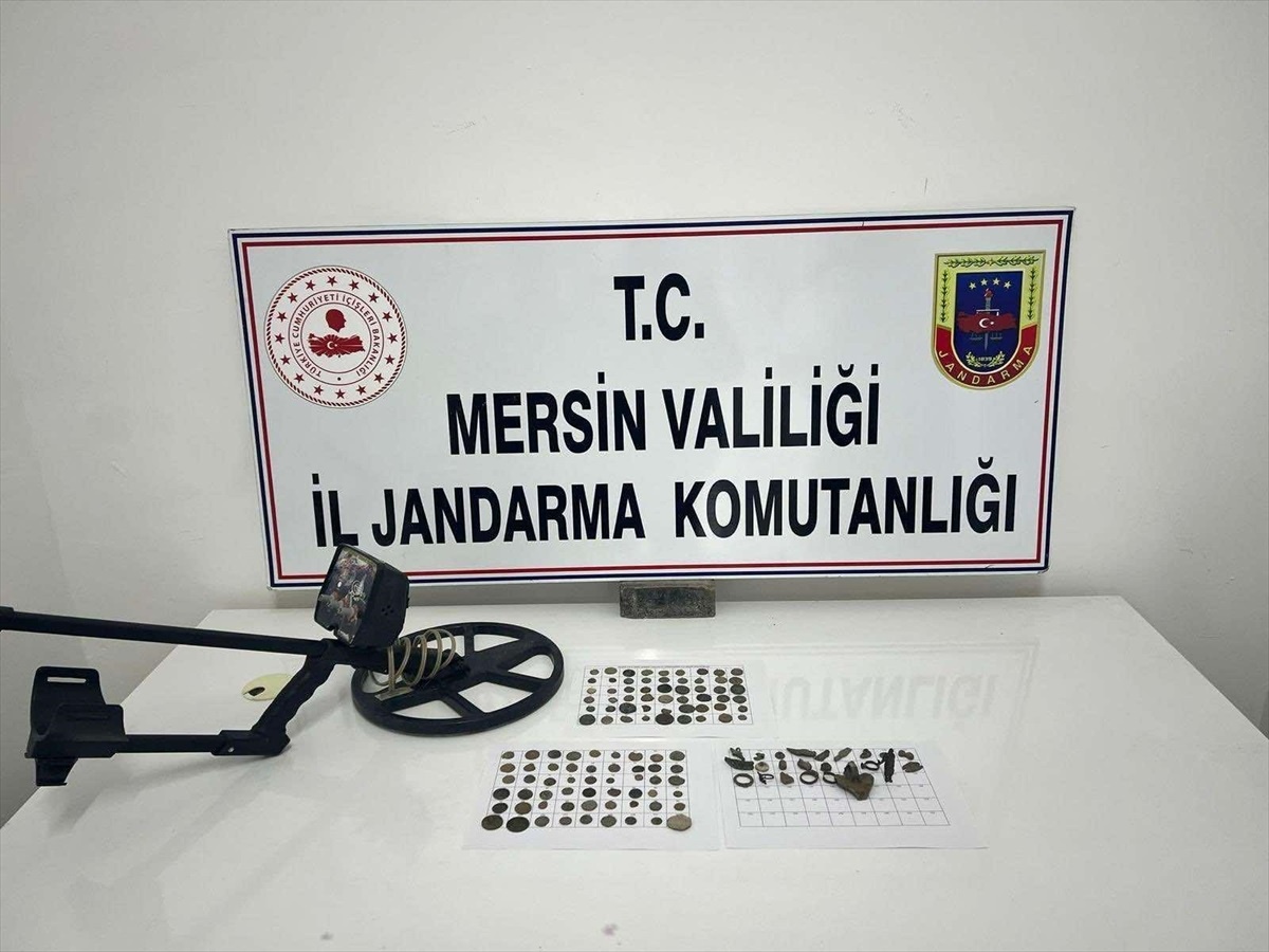 Mersin\'de Roma Dönemine Ait 108 Sikke ve 20 Obje Ele Geçirildi