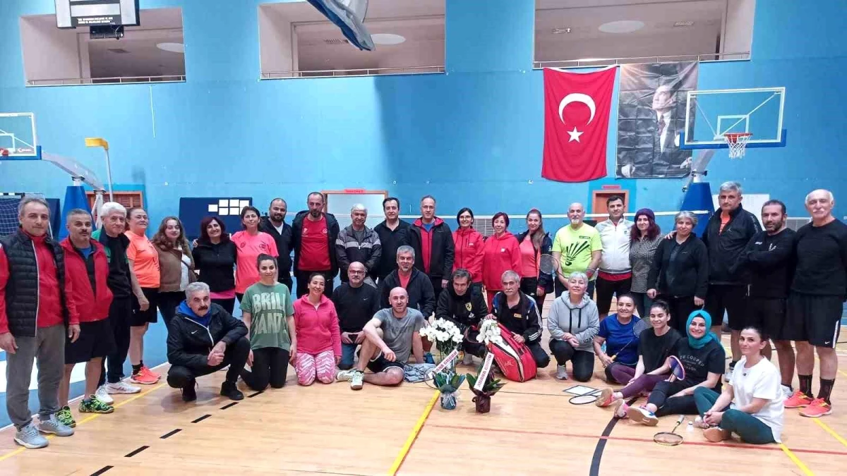 Mersin Üniversitesi\'nde Veteranlar Badminton Turnuvası düzenlendi