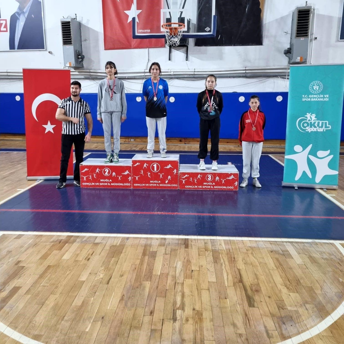 Muğla\'da Okul Sporları İl Birinciliği Müsabakaları Yapıldı