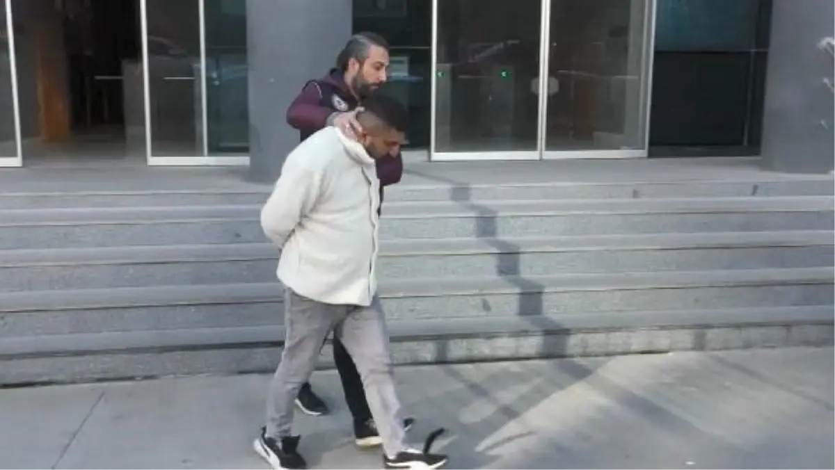 Bursa'da Bonzai Operasyonu: 2,5 Kilo Ham Madde Ele Geçirildi