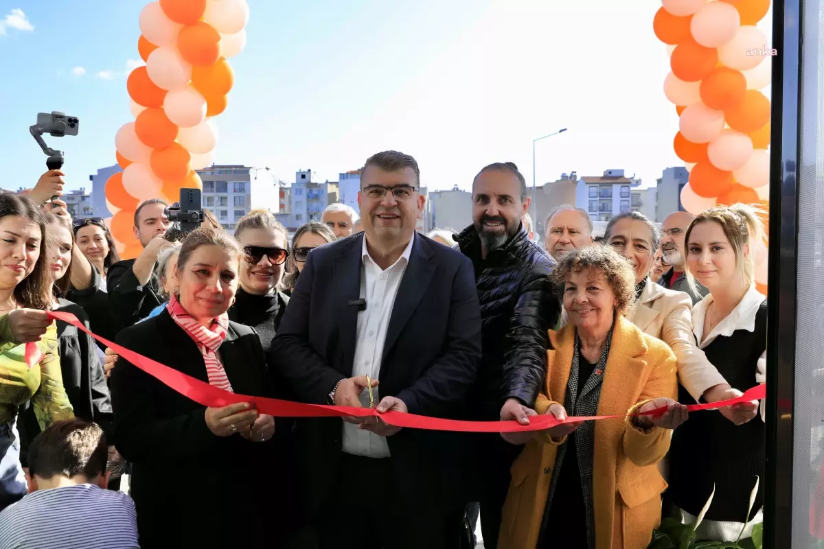 Seferihisar Belediyesi Sağlık ve Sosyal Yaşam Merkezi Hizmete Açıldı