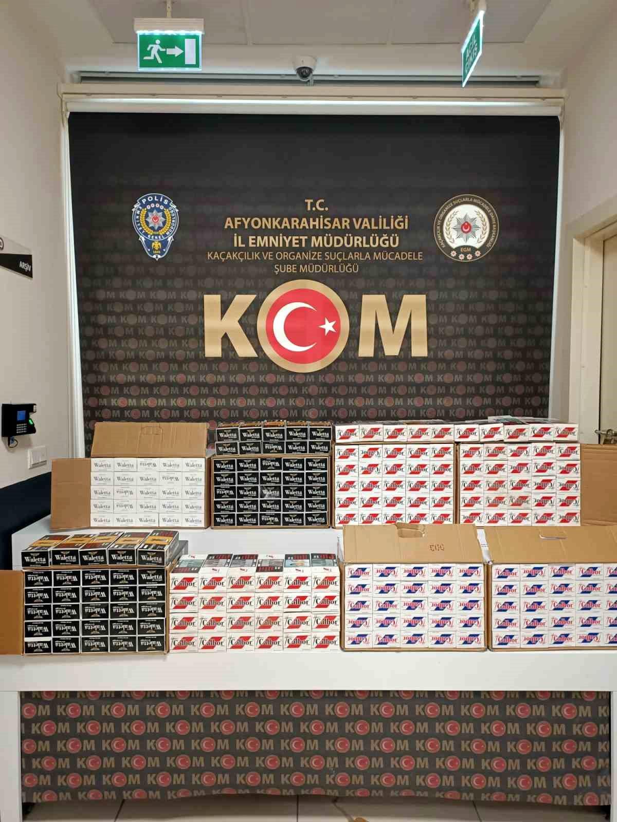 Afyonkarahisar\'da yapılan baskında 80 bin adet sahte bandrollü boş makaron ele geçirildi