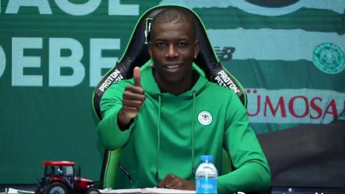 Konyaspor, Zimbabweli stoper Teenage Hadebe ile sözleşme imzaladı