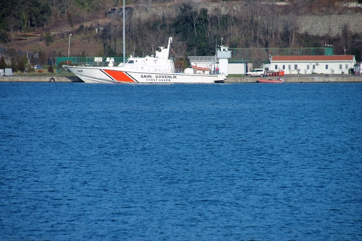 Zonguldak açıklarında batan geminin kayıp mürettebatı için arama çalışmaları devam ediyor