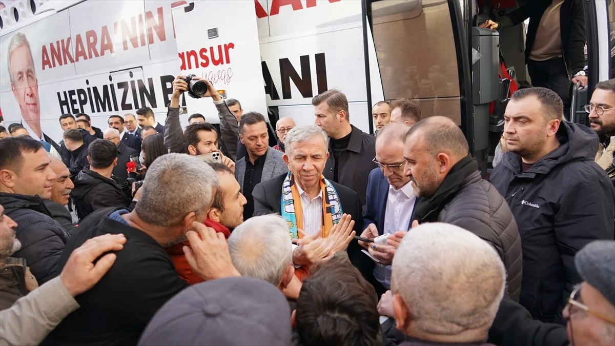 Mansur Yavaş, Polatlı\'da Seçim Koordinasyon Merkezi\'nin açılışını yaptı