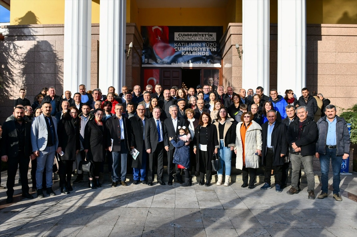 Ankara Büyükşehir Belediye Başkanı Mansur Yavaş, kenti ortak akılla idare edeceklerini ve halkın parasını doğru şekilde harcayacaklarını belirtti.