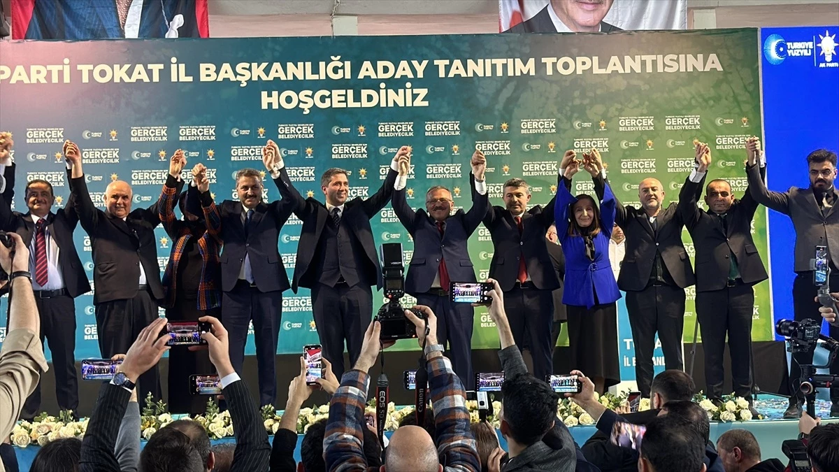 AK Parti, Tokat\'ta belediye başkan adaylarını tanıttı