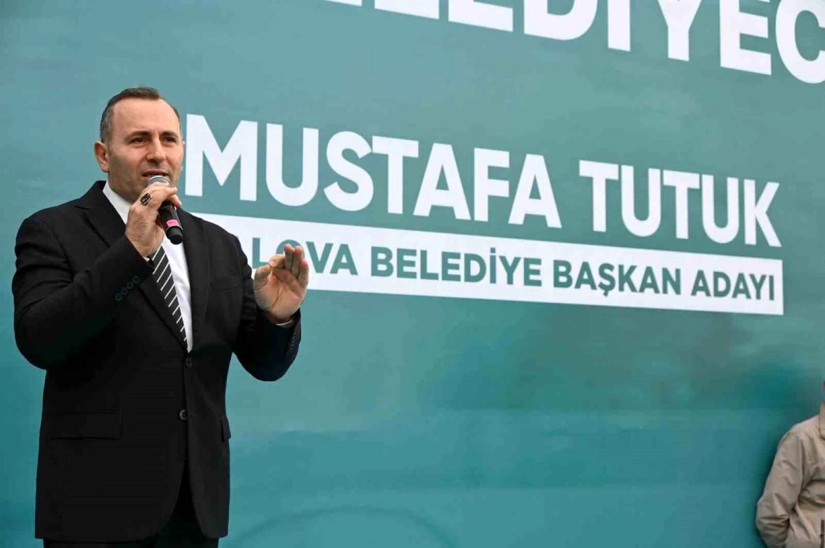 Yalova Belediye Başkanı Mustafa Tutuk: \'Kentsel dönüşümü yapıyoruz, onlar ne yaptı?\'