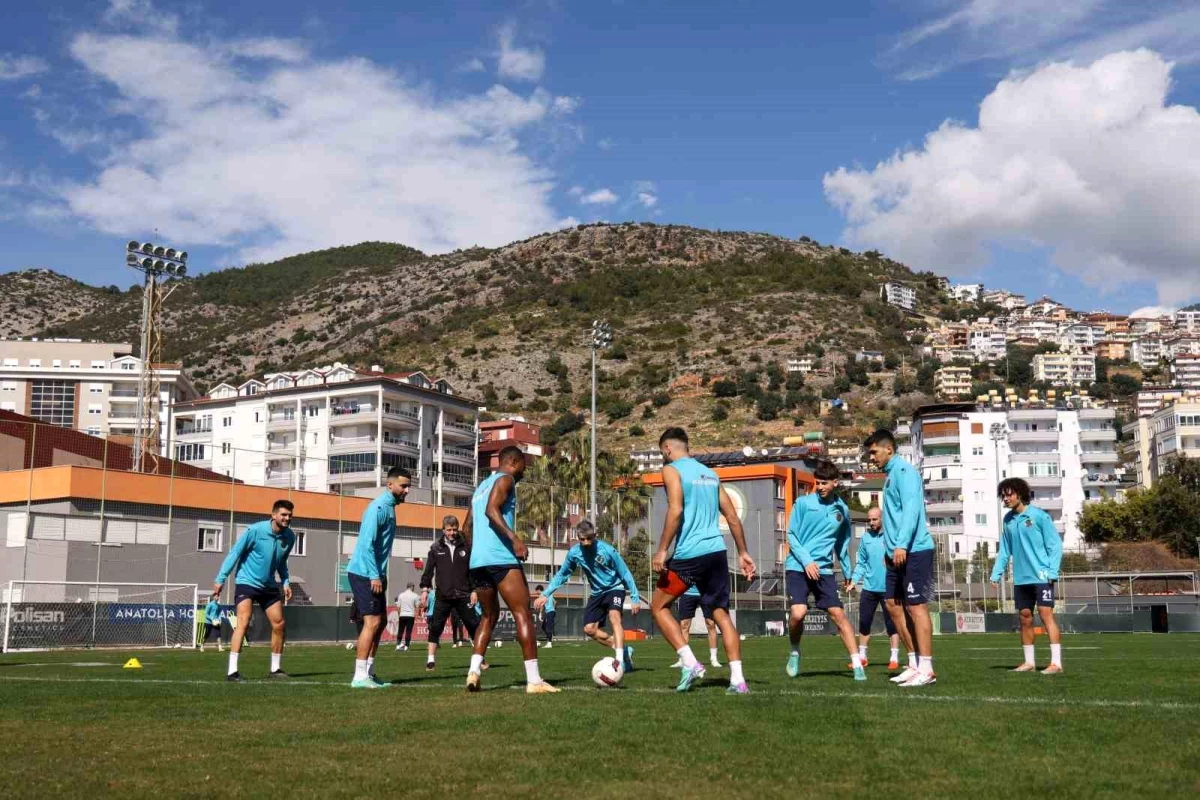 Corendon Alanyaspor, Fenerbahçe maçının hazırlıklarını tamamladı