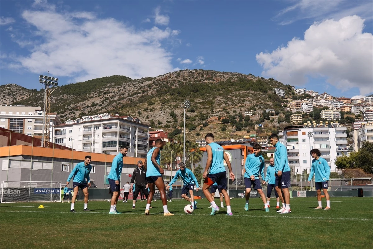 Corendon Alanyaspor, Fenerbahçe maçı için hazırlıklarını tamamladı