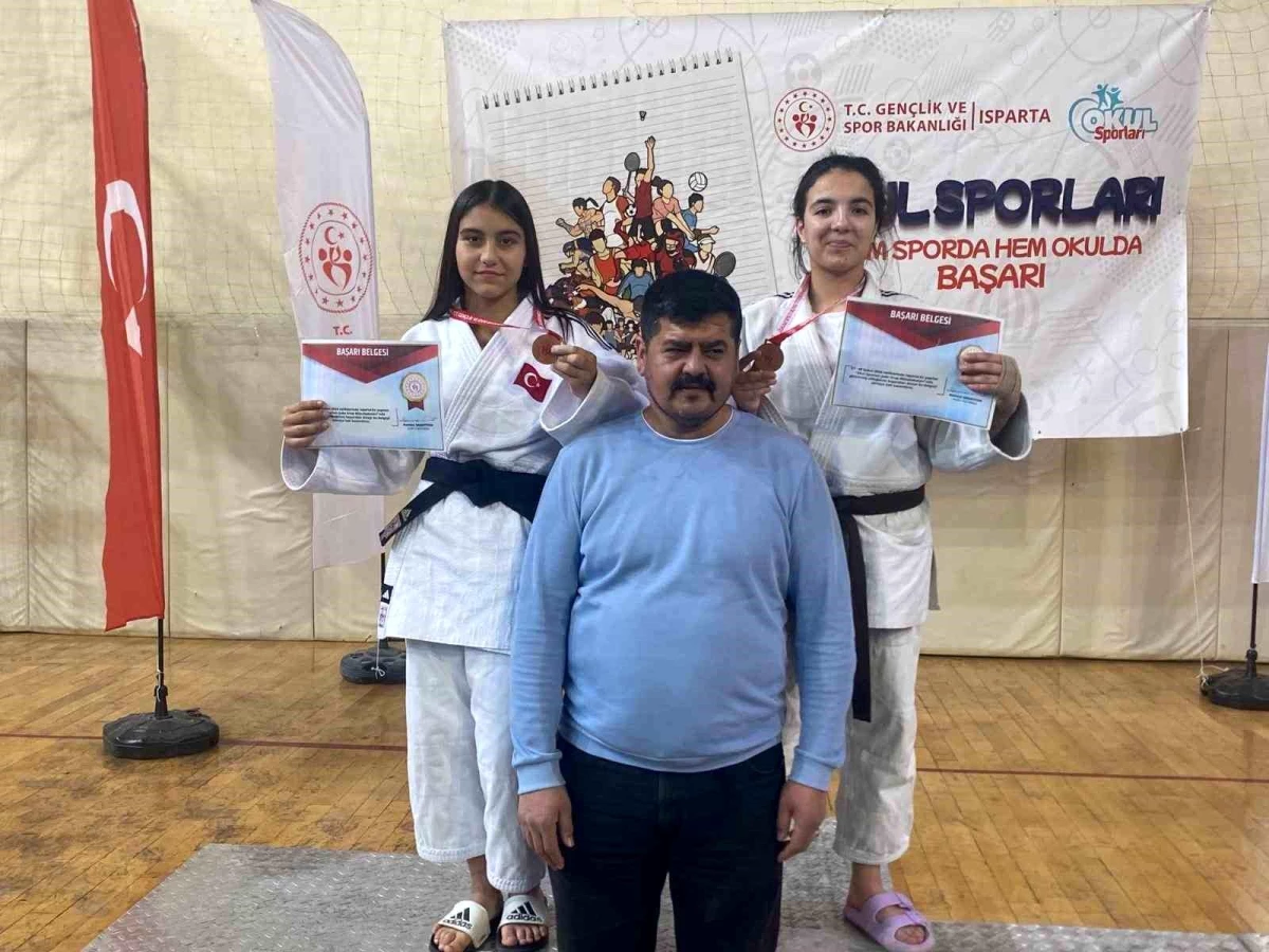 Isparta\'da düzenlenen judo grup müsabakalarında Aydınlı sporcular Türkiye finaline katılmaya hak kazandı