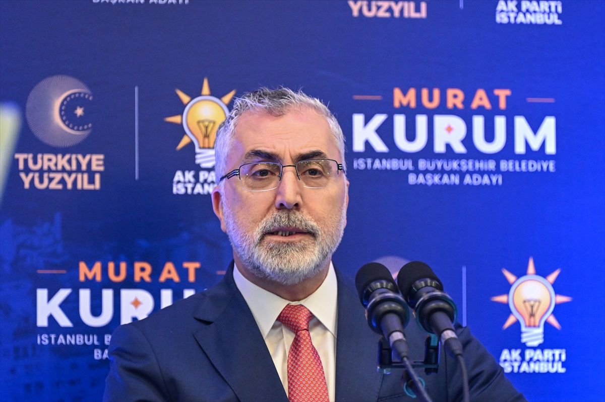 Çalışma ve Sosyal Güvenlik Bakanı Vedat Işıkhan: \'Katılımcı sosyal devlet anlayışımızla her zaman milletimizin yanındayız\'