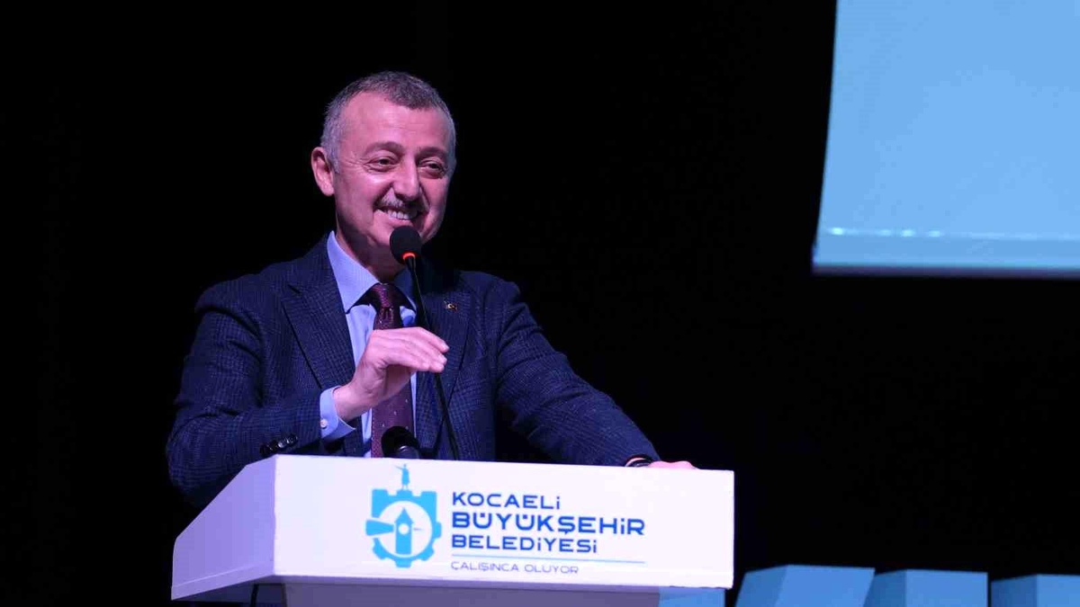 Kocaeli Büyükşehir Belediyesi Gençlere Pusula Gibi Yol Gösteriyor